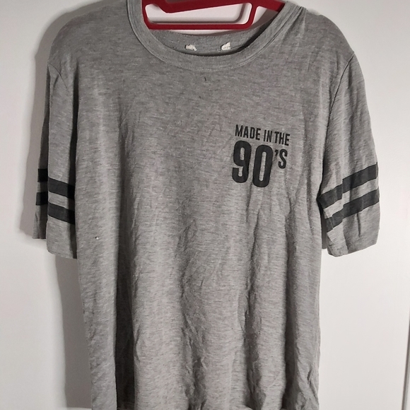 3/25$ 💚Stiches gray tee shirt - Picture 3 of 5